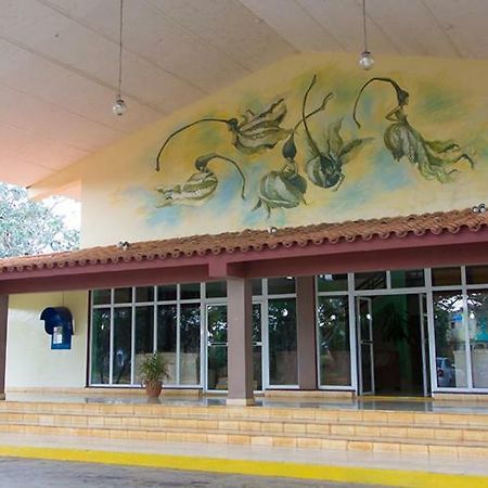 Yagrumas Hotel San Antonio de Los Banos Exterior foto